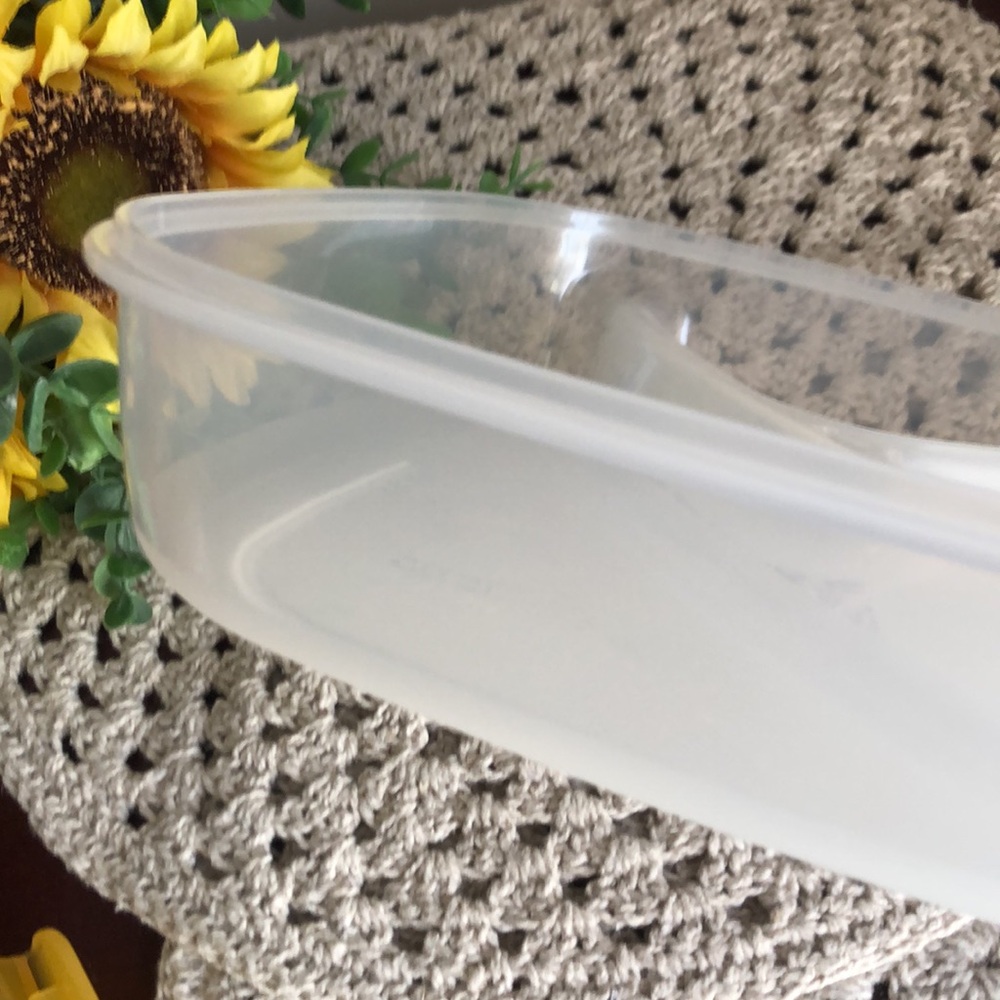 LOCK & LOCK Food Storage Container - Picture 8 of 10
